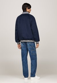 Tommy Jeans SOLID - Bombera - dark night navy