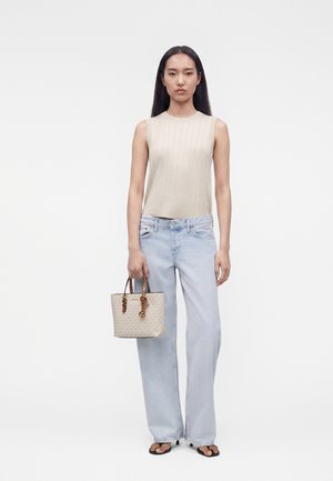 MICHAEL Michael Kors, QUINN TOTE XBODY - Τσάντα χειρός - vanilla/acrn