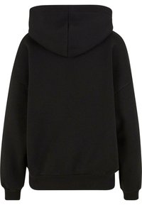 Musta huppari, jossa on suuri huppu, laatikkomainen malli, ribbed hihansuut ja helma, sekä pehmeä joustotekstuuri. Saumaton muotoilu ilman näkyviä logoja tai kuvioita.