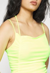 Monki Vestido de cóctel - light green