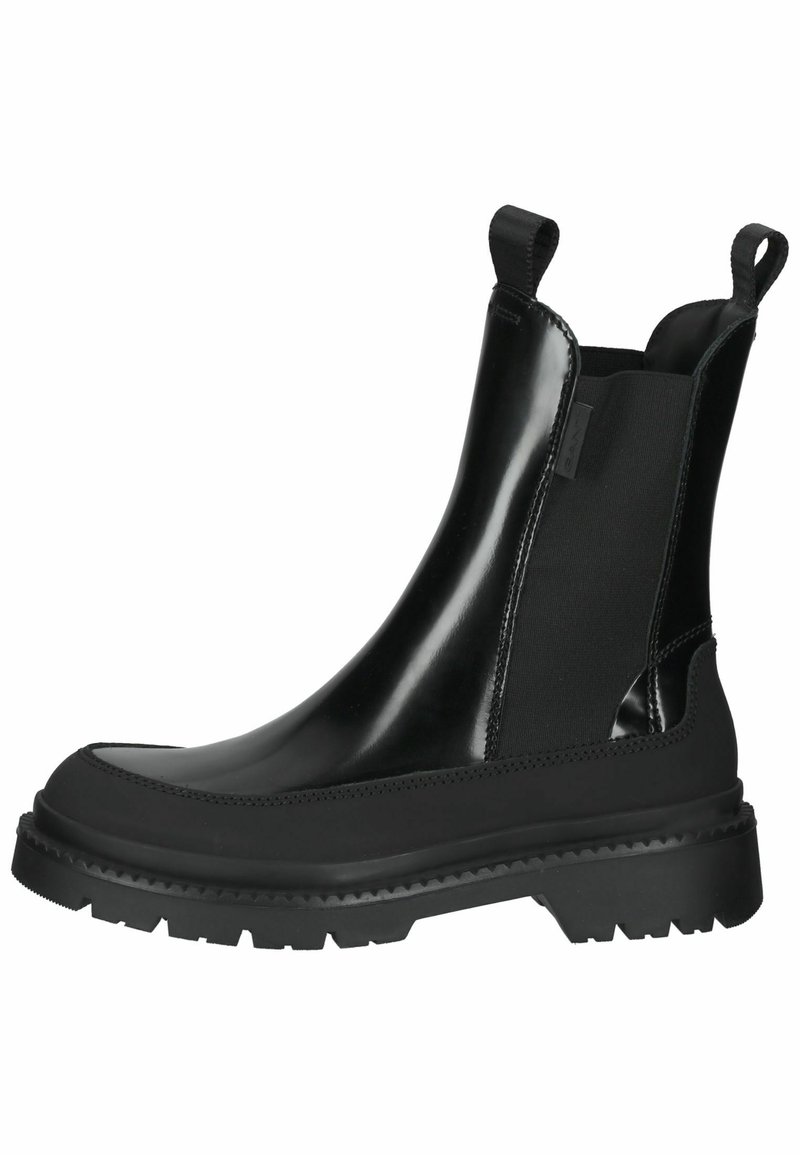 Bottines chelsea noires avec une finition brillante, des panneaux latéraux élastiques, des languettes de traction et des semelles en caoutchouc robustes. Présente un design à la cheville basse.