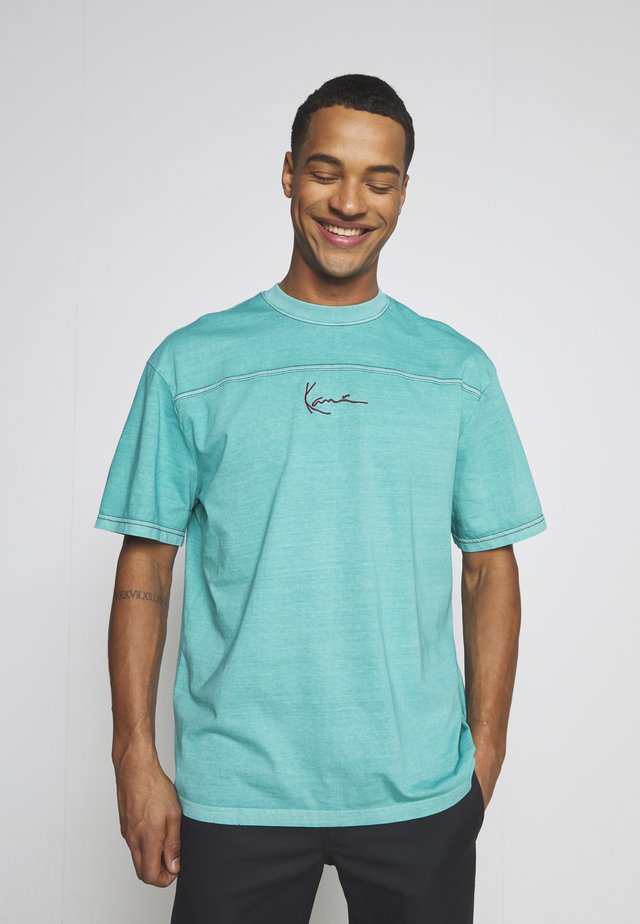 SMALL SIGNATURE WASHED TEE UNISEX - Camiseta estampada - turquoise