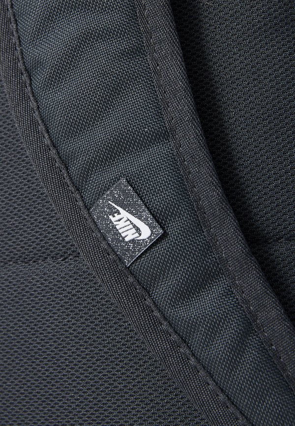 ELMNTL UNISEX SET – Tagesrucksack