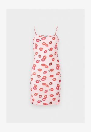 Hele roosa varrukateta kleit õhukeste rihmadega, kaetud punaste ja roosade huulejälgede ning väikeste mustade "Moschino" logodega.