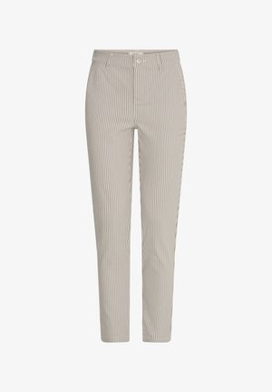 Bézs nadrág vékony, függőleges barna csíkokkal, elöl gombos és cipzáras záródással, valamint derékszíjhoz való hurokkal.