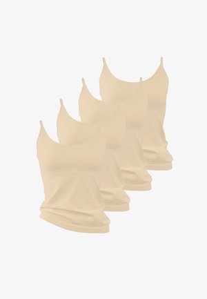 Quatre camisoles de couleur beige clair en mélange de coton doux, avec un décolleté en scoop et des bretelles fines et ajustables, dotées d'une texture lisse.
