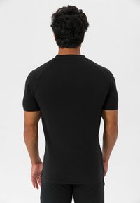 MOROTAI Triko s potiskem - schwarz