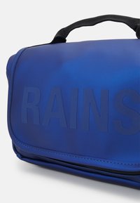 Rains TEXEL WASH BAG UNISEX - Mosózsák - storm