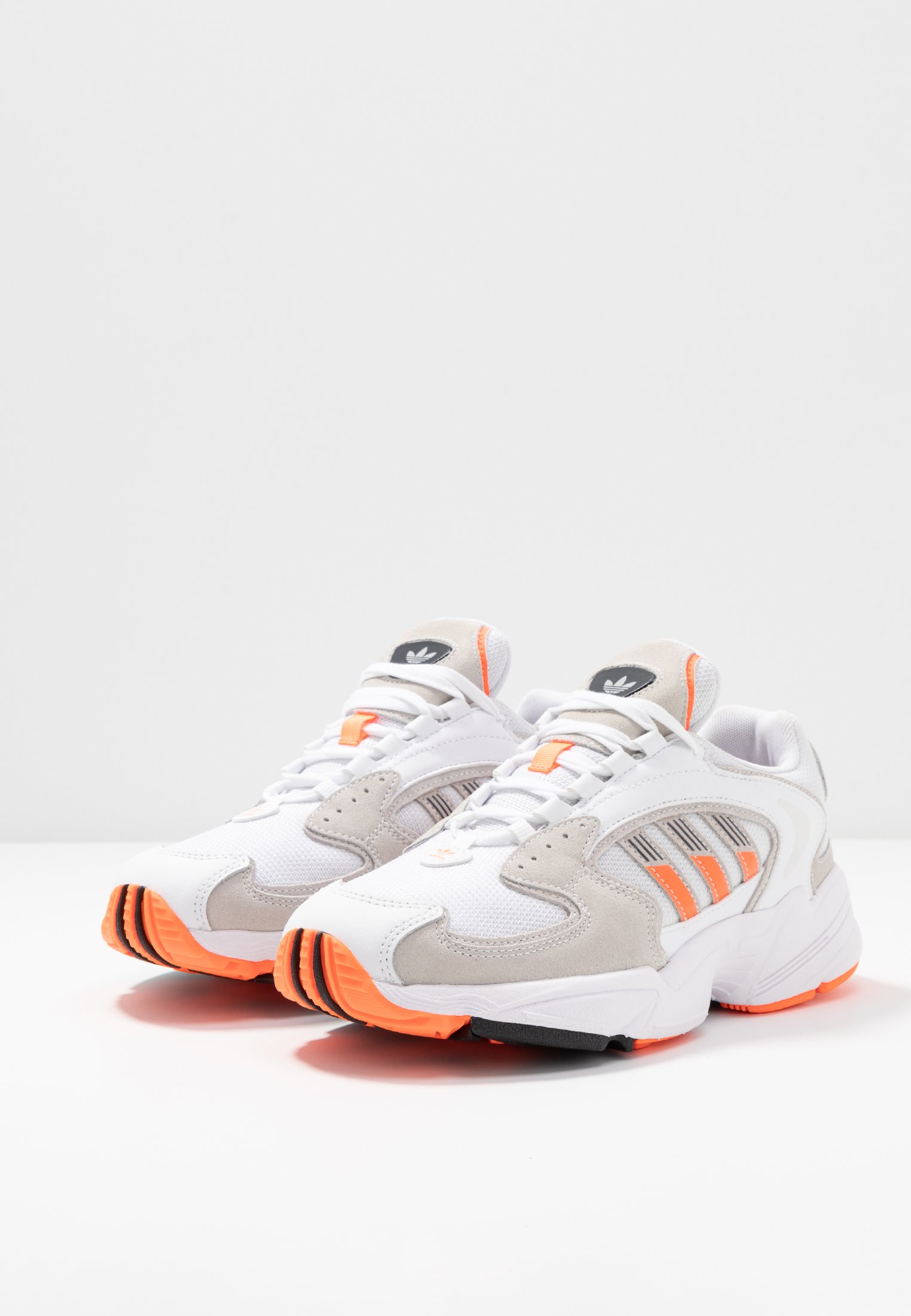 adidas blanche orange