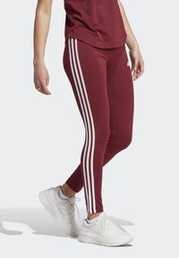 adidas Sportswear ESSENTIALS 3 STRIPES LEGGINGS - Pajkice - shadow red/white