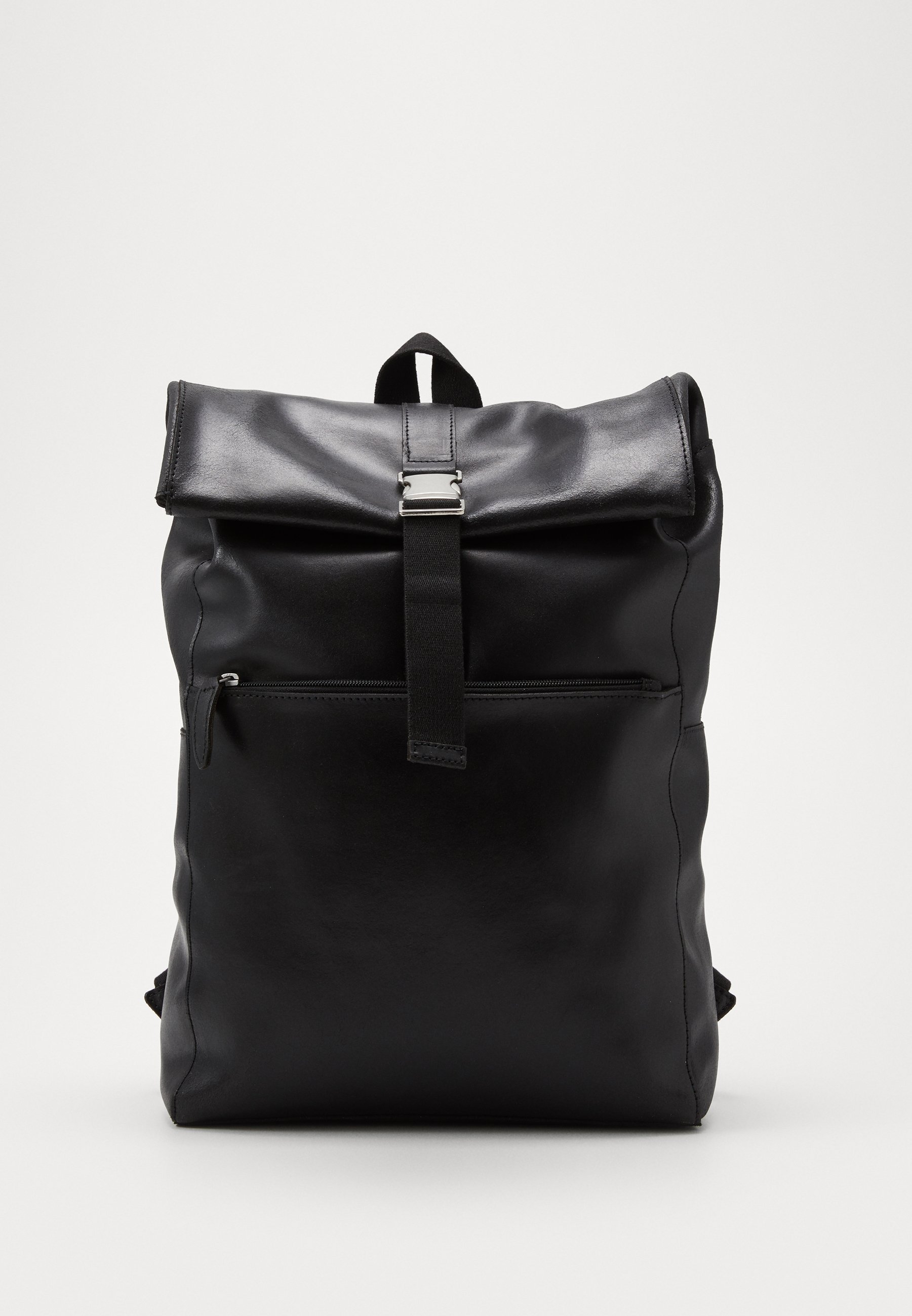 pier one backpack