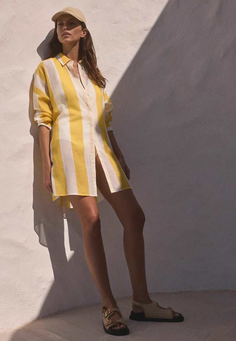Next COVER-UP REGULAR FIT - Dodaci za plažu - yellow white stripe