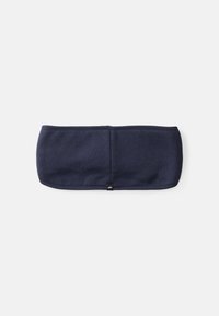 Fita de cabelo azul marinho feita de tecido macio e elástico. Apresenta um design sem costuras com uma pequena etiqueta de logotipo preta de um lado.