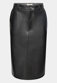 Jupe crayon en similicuir noir avec couture frontale, passants de ceinture et fermeture par bouton à la taille.
