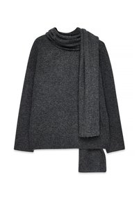 Donkergrijze oversized gebreide trui met een kraag en bijpassende sjaal, met een textuurafwerking en recht gesneden mouwen.