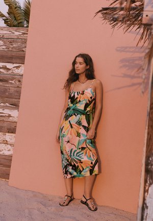 Next, TALL FIT - MIDI SLIP SUMMER DRESS  . - Robe de jour - coral tropical print