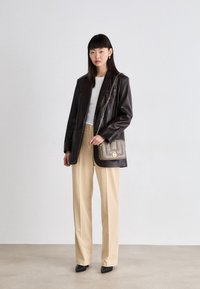 BOSS ICON CROSSBODY - Borsa a tracolla - brown