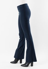 MESANGE Pantaloni - blu