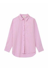 Camicia button-up a righe rosa con colletto, maniche lunghe, tasca sul petto e orlo arrotondato. Presenta sottili linee verticali e bottoni abbinati.
