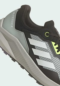 adidas Performance TRAILRIDER TRAIL - Zapatillas de trail running - silver crystal white dgh solid grey
