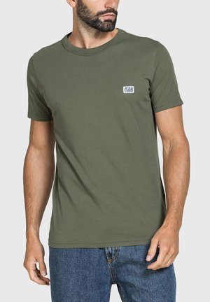 Carrera Jeans, CARRERA JEANS T-SHIRT REPLICA PATCH - T-shirt basic - bronze green