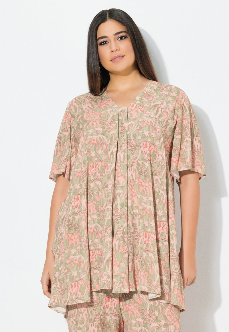 Ulla Popken ANIMAL SHORT SLEEVE  - Tunika - pale reed