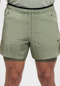 Nike Performance Sportiniai šortai - jade horizon