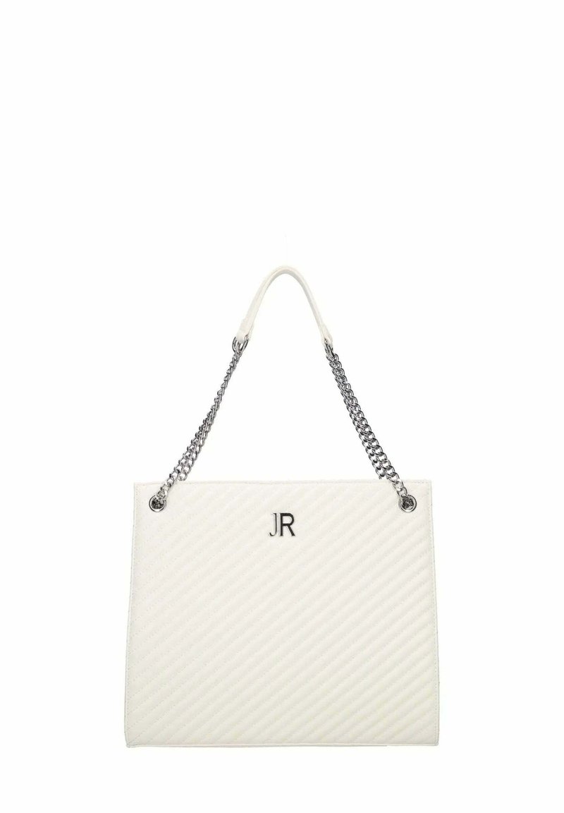 Sac fourre-tout matelassé blanc avec des poignées en chaîne argentée, orné d'un monogramme "JR" à l'avant. Texture lisse et forme rectangulaire structurée.