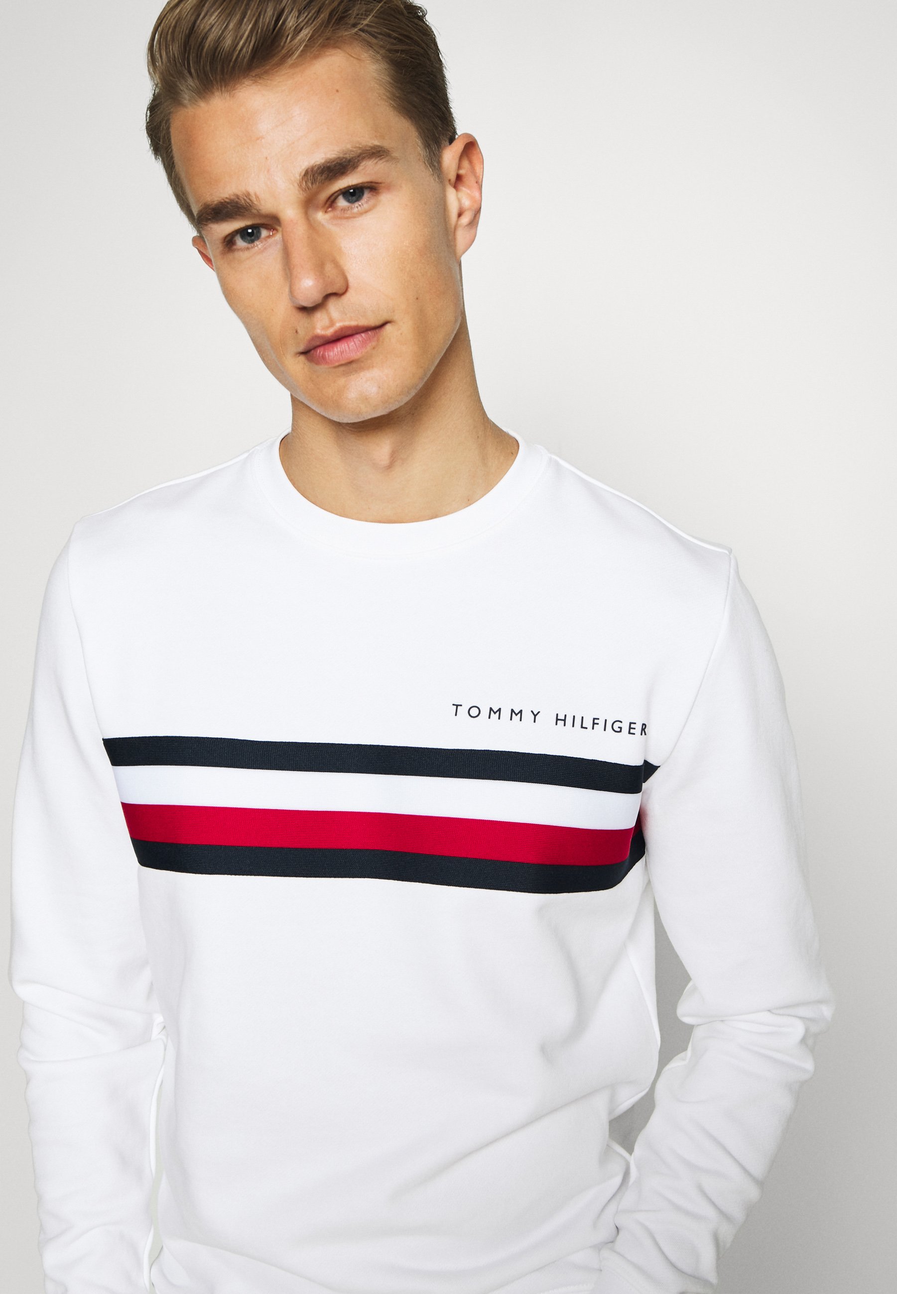 tommy hilfiger linear logo sweatshirt