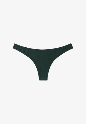 Parte inferior de bikini verde con un corte alto, que presenta una cintura fina y una textura suave. Diseñada para una cobertura mínima.