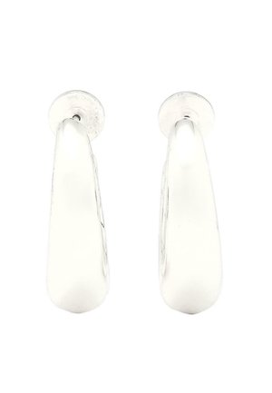 Zilveren oorbellen met een gladde, afgeronde vorm en gepolijste afwerking. De vorm is langgerekt en druppelvormig, met veilige steeltjes.