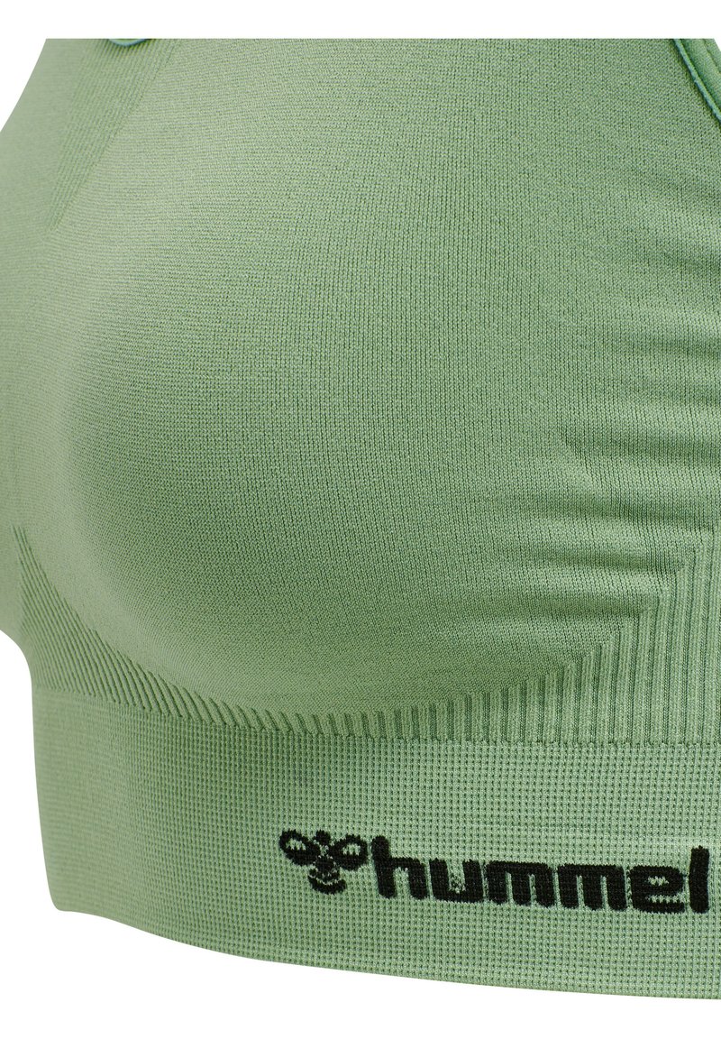 Damen Sportbekleidung | Hummel HMLTIF SEAMLESS Sport-BH mit mittlerer Stützkraft green/grün - YX68731 Damen Sportbekleidung | Hummel HMLTIF SEAMLESS Sport-BH mit mittlerer Stützkraft green/grün - YX68731