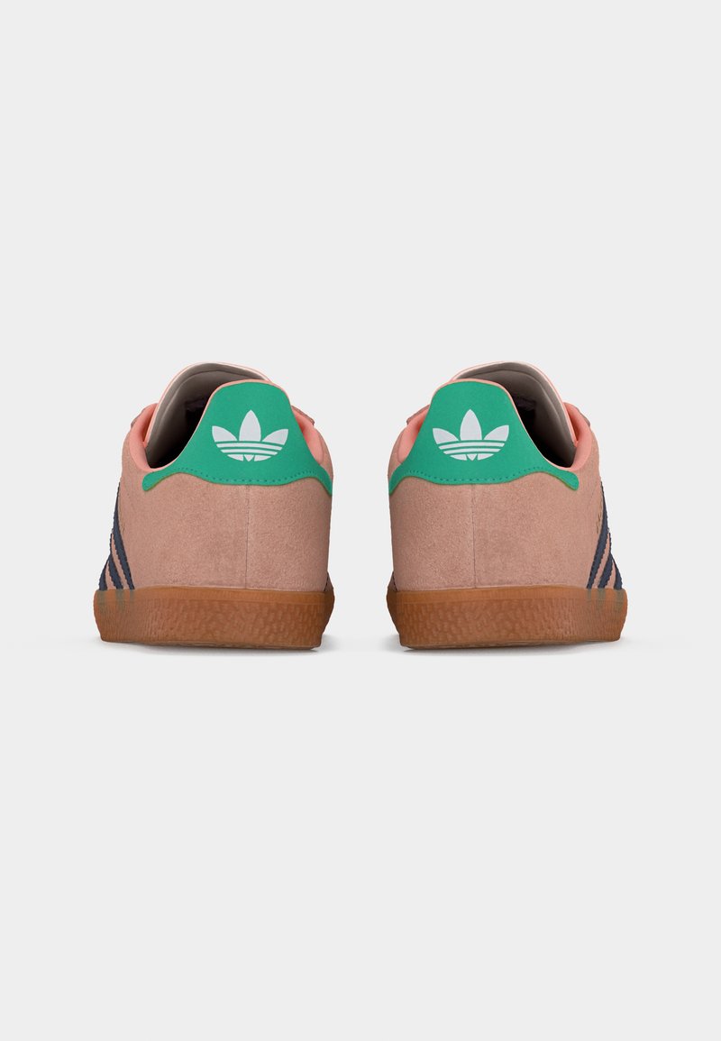 adidas gazelle silver green womens Buy adidas Originals Clear Pink Court Green Bliss Pink Gazelle C Sneakers