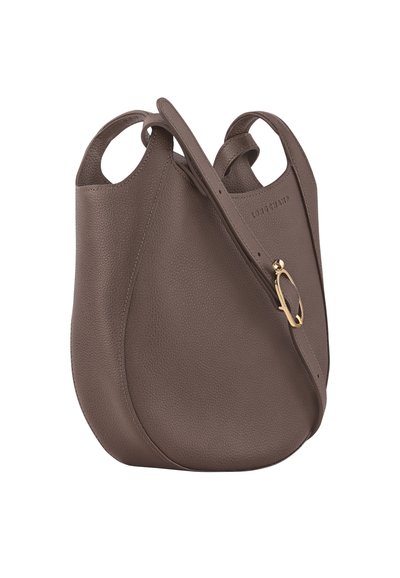 Braune Lederhandtasche mit einer weichen, strukturierten Oberfläche. Sie zeichnet sich durch eine geschwungene Form, zwei obere Griffe und einen goldfarbenen Hardware-Akzent aus.