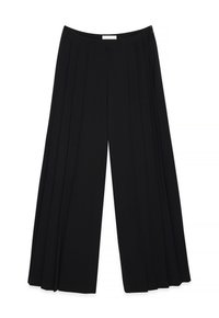 Zwarte wide-leg broeken met plooien. Soepele stof, hoge taille en zijrits. Lichtgewicht en vloeiende stijl.
