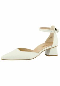 Valge plokk-kandaga pumps, millel on terav nina ja pahkluu rihm. Sile materjal, millel on peene tekstuur. Tasane konts stabiilsuse tagamiseks.