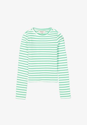 Langärmliges, geripptes Strickoberteil mit horizontalen weißen und hellgrünen Streifen und rundem Ausschnitt.