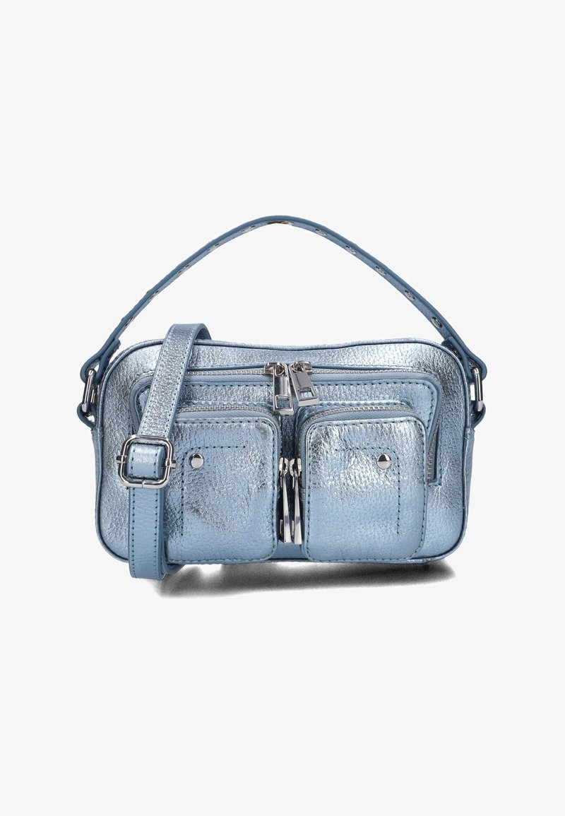 Metalen blauwe crossbody tas met een textuurafwerking, voorzien van twee voorste ritsvakken, een bovenste rits en een verstelbare schouderband.