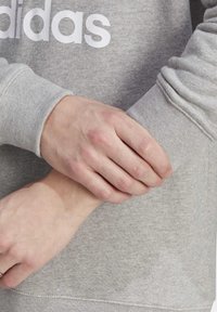 adidas Originals ADICOLOR CLASSICS TREFOIL CREWNECK - Sweatshirt - medium grey heather