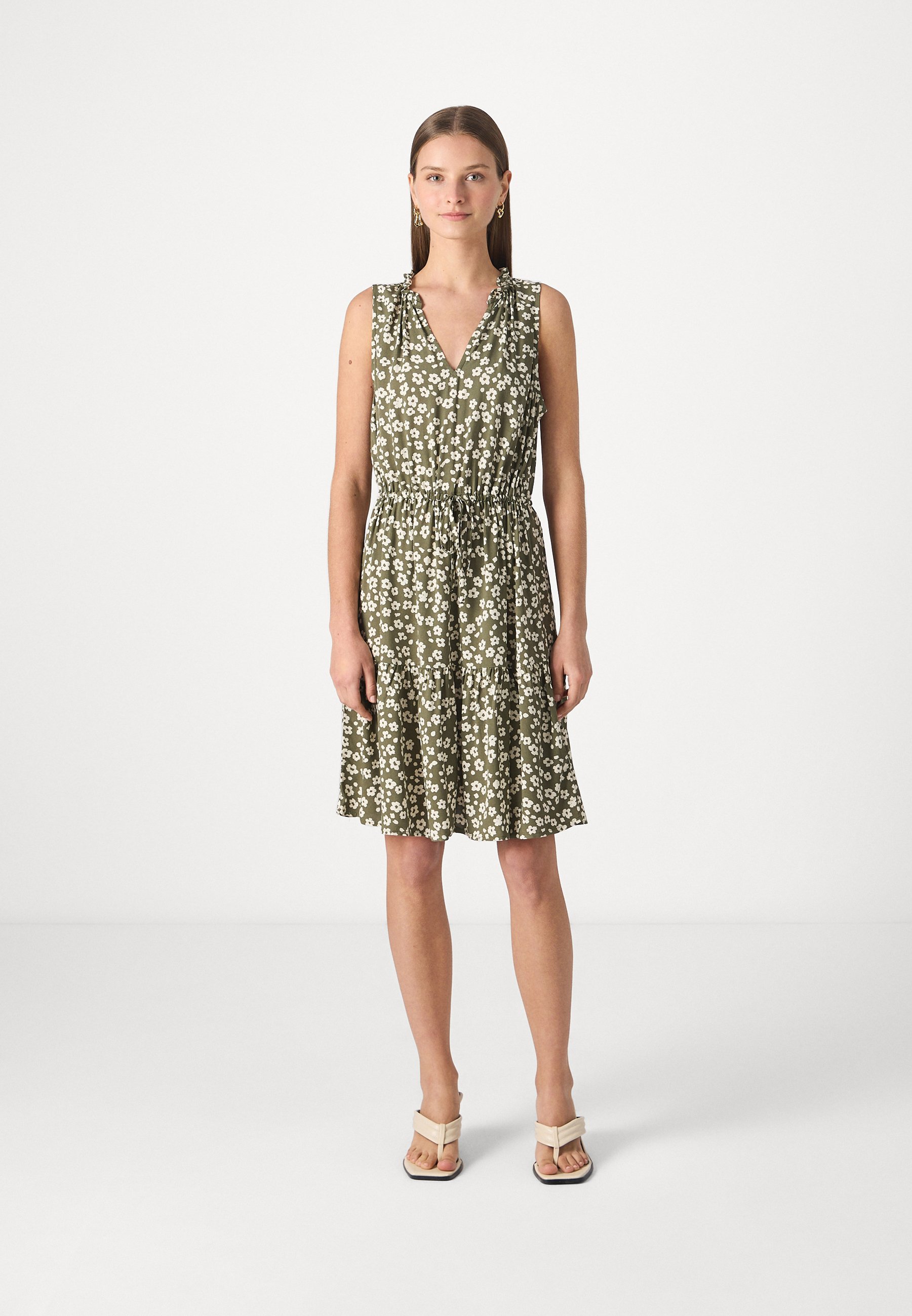 GAP ZEN EWAIST - Day dress - olive floral/olive - Zalando.ie