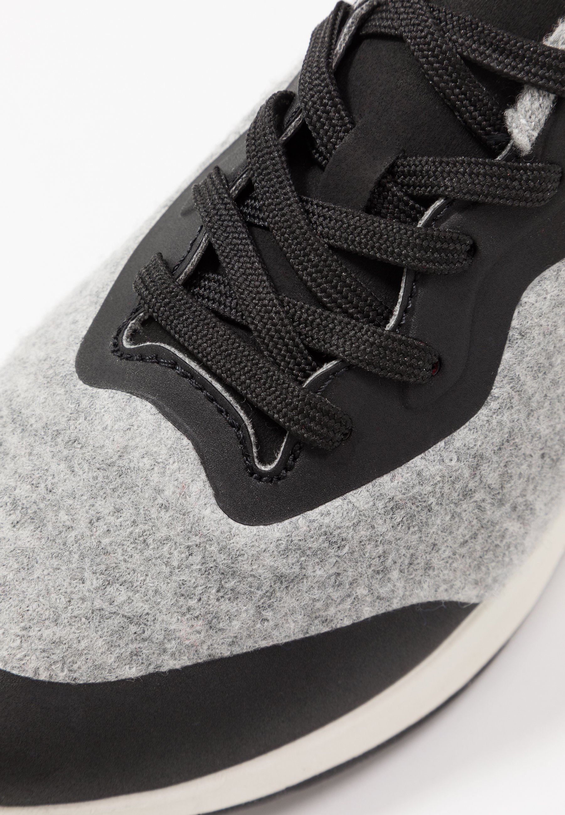 Tamaris Fashletics Joggesko greyblack Zalando.no Tamaris Fashletics Joggesko blackdark grey Zalando.no