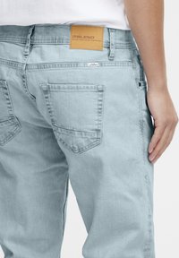 Blend BHTWISTER - Jeans a sigaretta - denim light blue