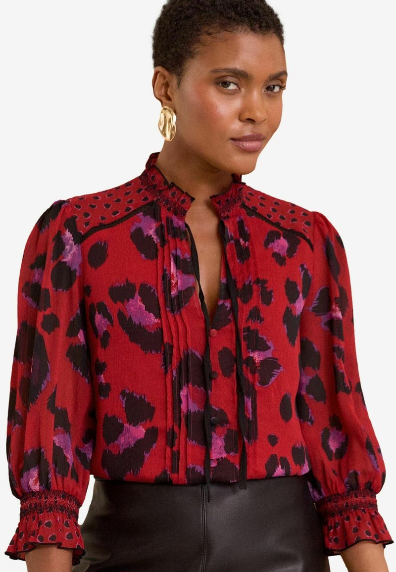 Love & Roses V NECK SHIRRED CUFF REGULAR FIT - Blúz - red animal