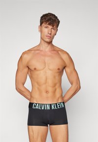 Calvin Klein Underwear LOW RISE TRUNK INTENSE POWER 3 PACK - Boxerbriefs - white/mediterranea