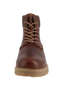 Brune læderstøvler med rund tå, kontrasterende beige snørebånd og gummisål. Syning detaljer langs kanten og øje til snørebånd.