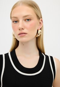 adL Top - black