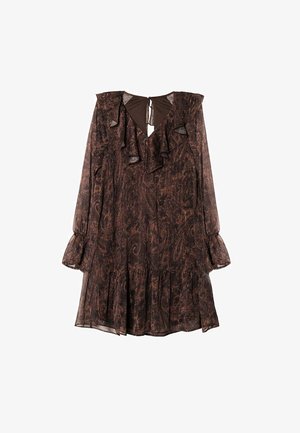 Vestido marrón con estampado de paisley, con escote con volantes, mangas largas y dobladillo acampanado, que presenta una abertura en forma de llave en la parte posterior.