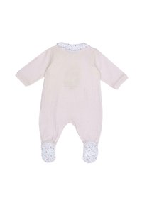 Une combinaison à manches longues à côtes rose bébé avec un col fleuri et des couvre-pieds assortis, vue de dos.