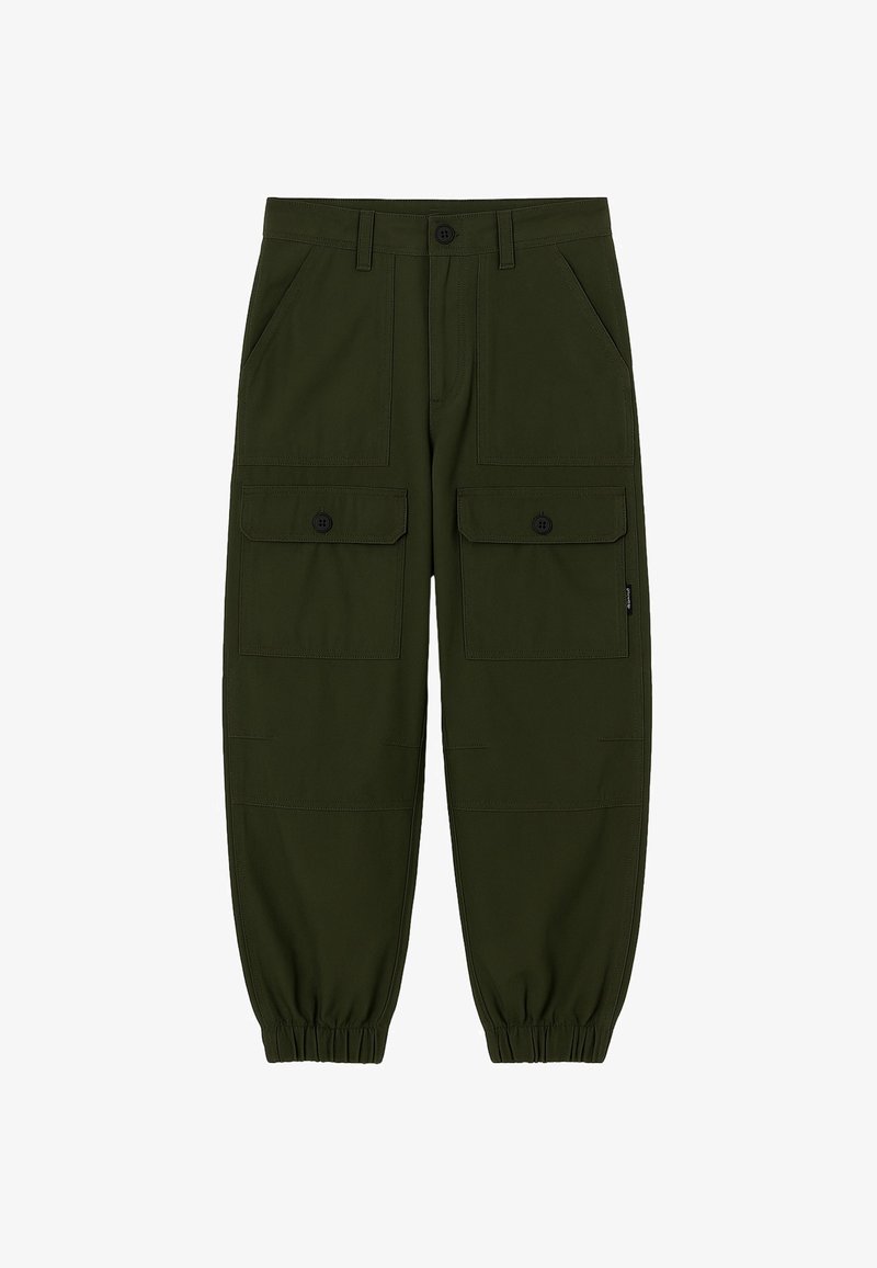 Pantaloni cargo verde oliva realizzati in tessuto resistente, con due tasche frontali e due grandi tasche con patta, dotati di polsini elasticizzati.