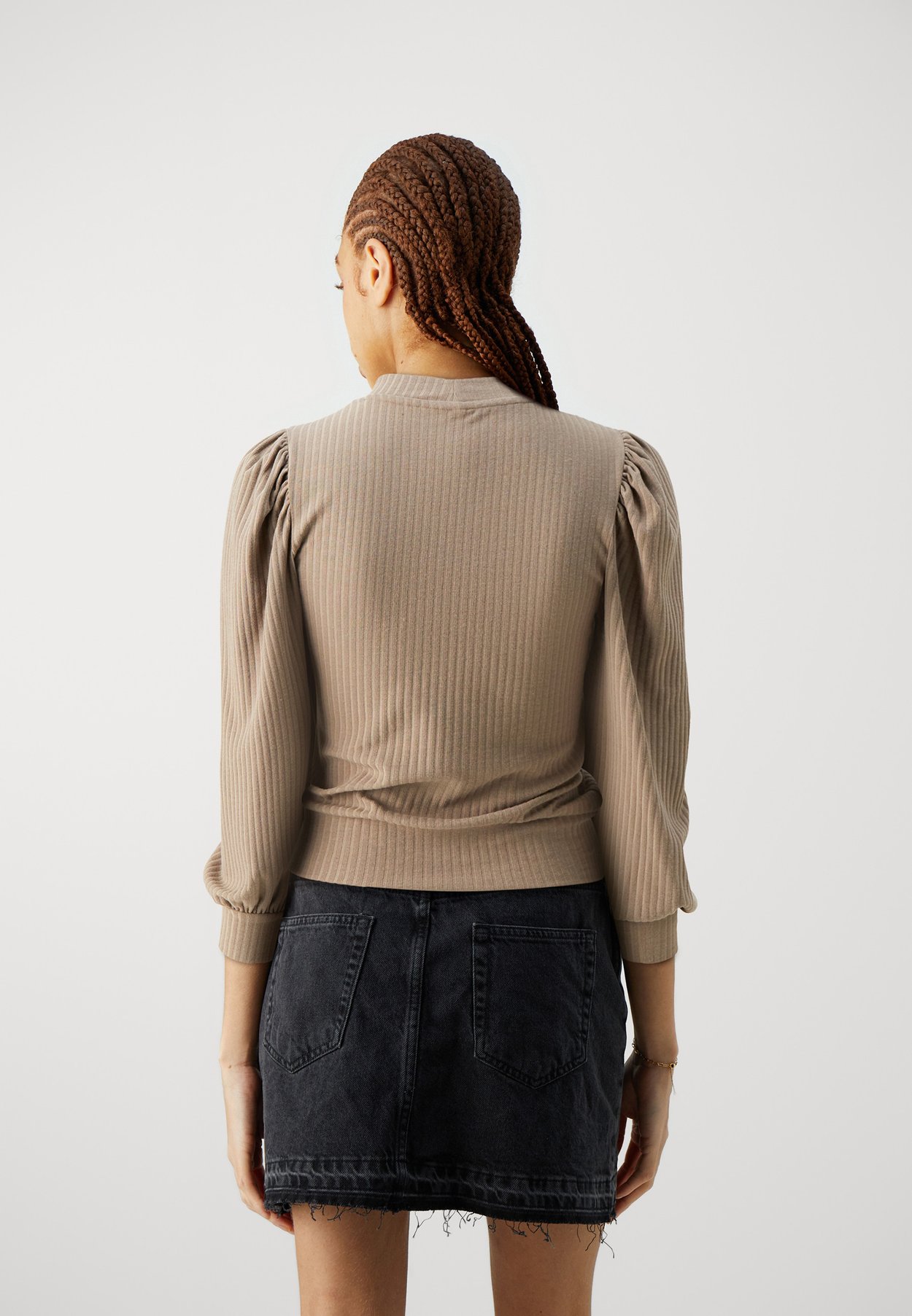 ONLNELLA HIGHNECK